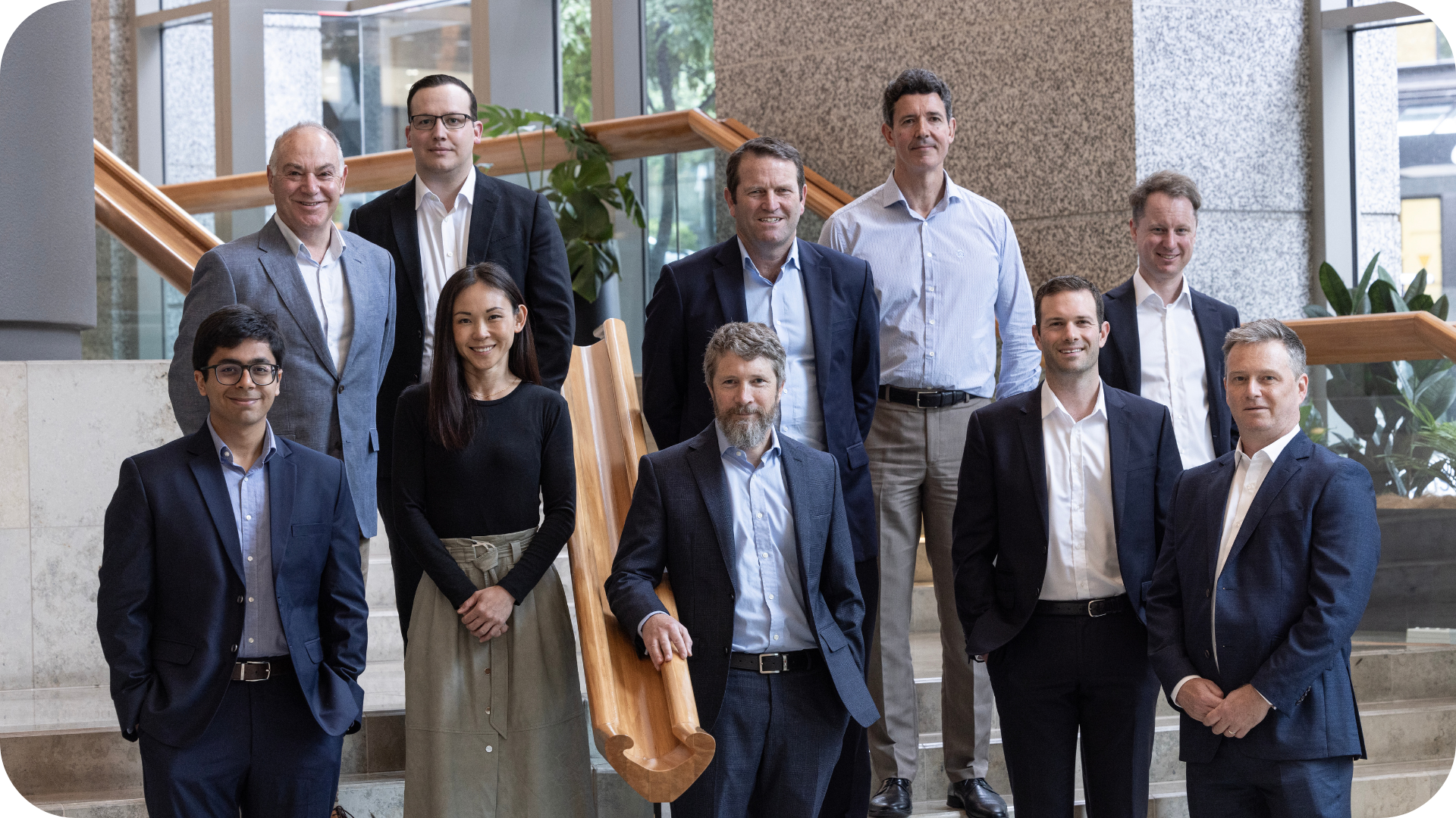 investment team curved corners