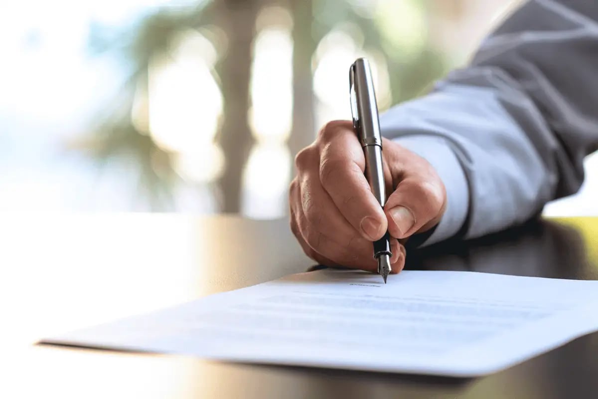 secondary_12_man_signing_0821